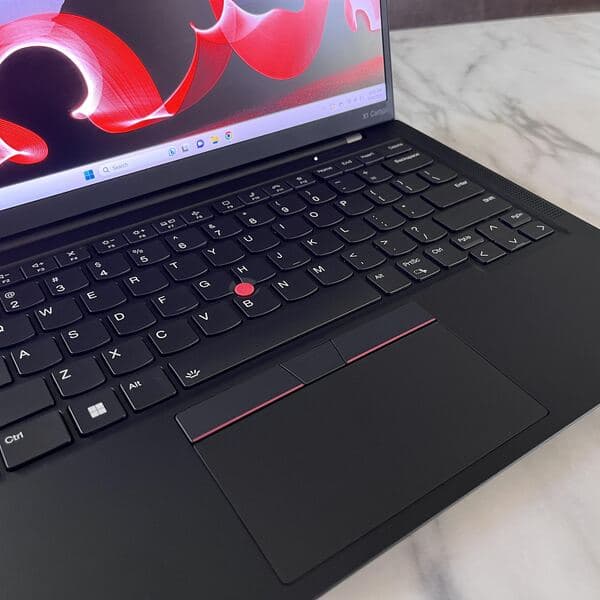 Lenovo ThinkPad X1 Carbon Gen 12 — 14″ (Ultra 7, 16 Go, 1 To)
