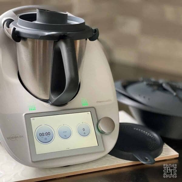 TM6 — robot cuiseur multifonction