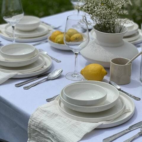 Zoha Zoha Geschirr-Set Pure Teller Set aus Porzellan in weiß (24-tlg), Porzellan, Spülmaschinenadapté et