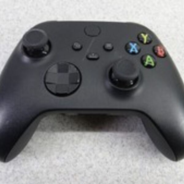 Manette sans-fil Xbox — Carbon Black